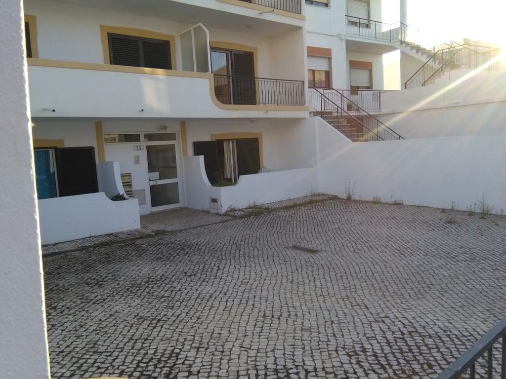 Apartamentos Monica Quarteira Εξωτερικό φωτογραφία
