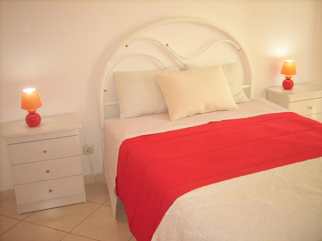 Apartamentos Monica Quarteira Εξωτερικό φωτογραφία