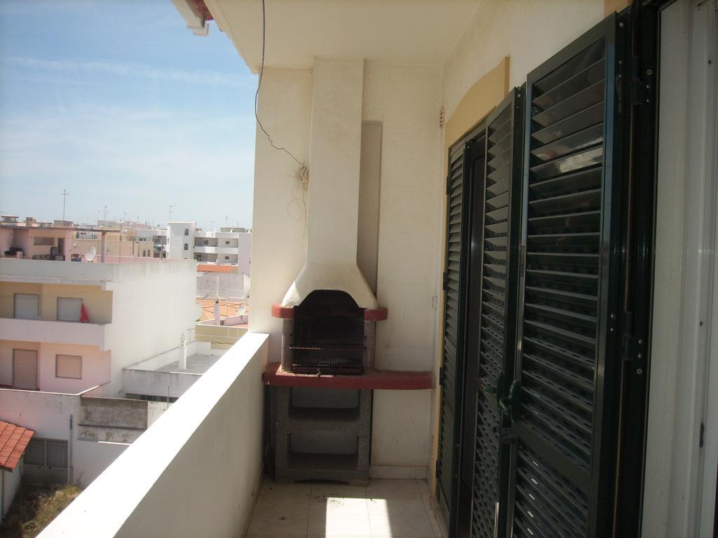 Apartamentos Monica Quarteira Εξωτερικό φωτογραφία