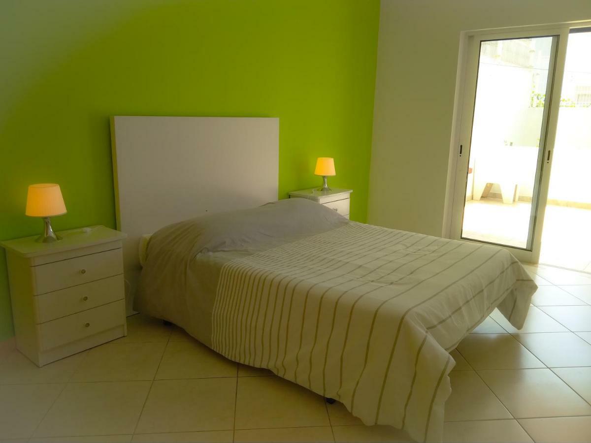 Apartamentos Monica Quarteira Εξωτερικό φωτογραφία