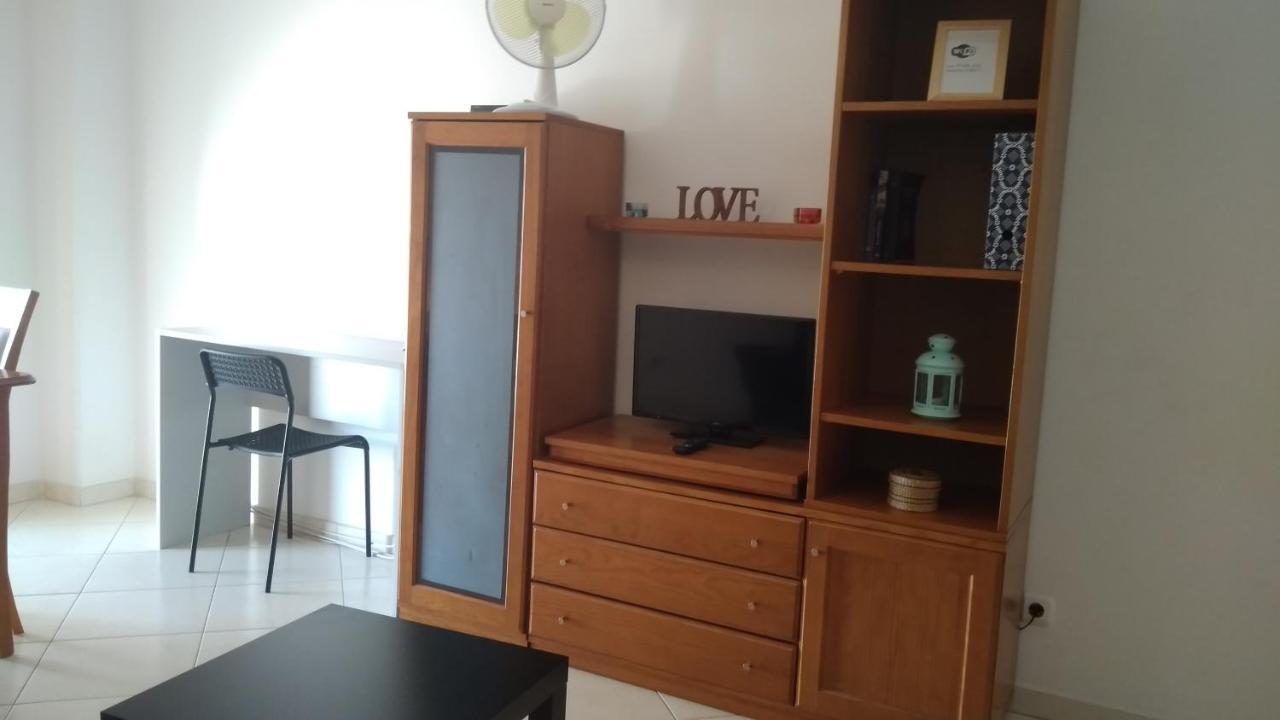 Apartamentos Monica Quarteira Εξωτερικό φωτογραφία