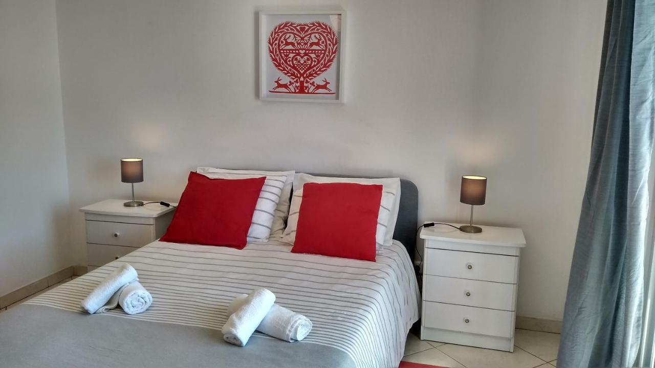 Apartamentos Monica Quarteira Εξωτερικό φωτογραφία