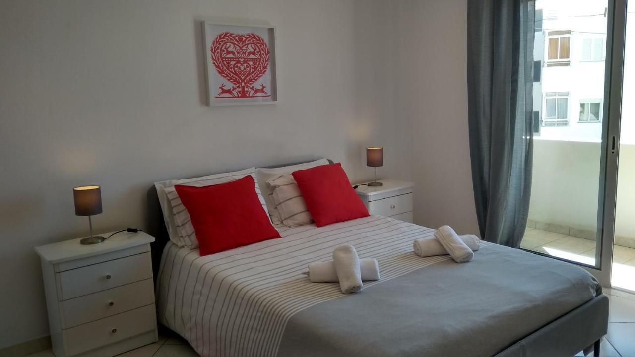Apartamentos Monica Quarteira Εξωτερικό φωτογραφία