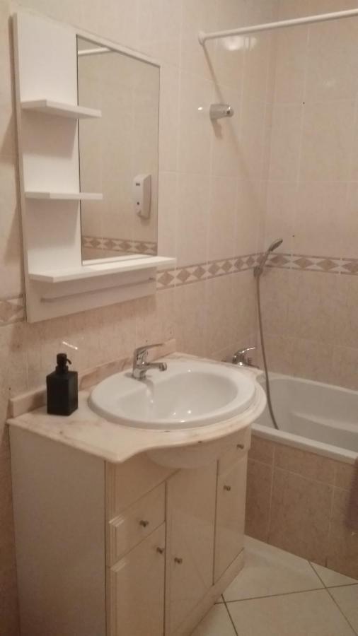 Apartamentos Monica Quarteira Εξωτερικό φωτογραφία